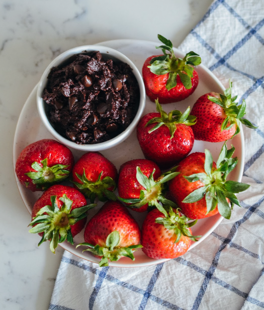 Rich & Creamy Brownie Batter Dip